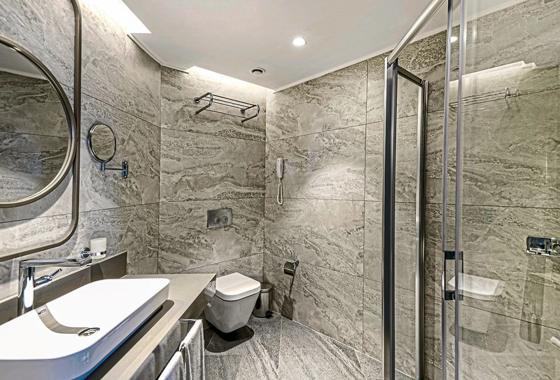 Kirman Calyptus Resort & Spa 7 - Bathroom Example