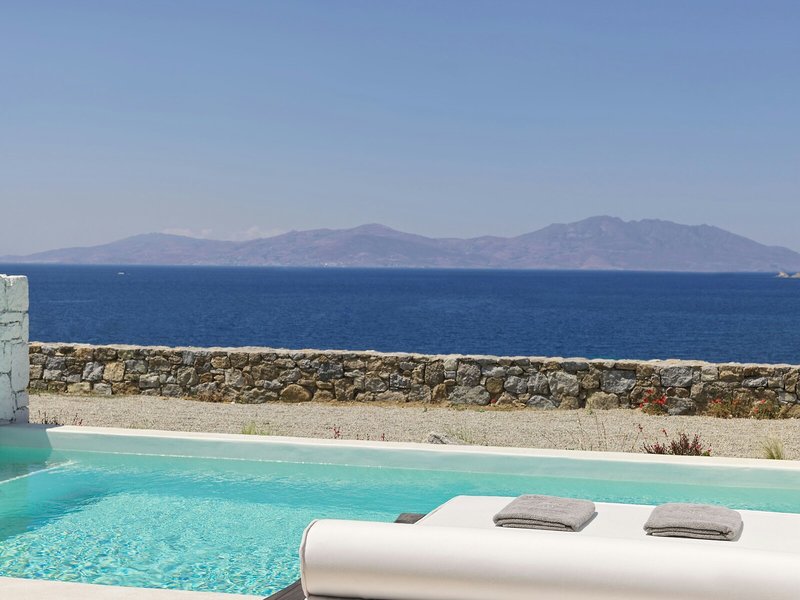 Mykonos Earth Suites 11