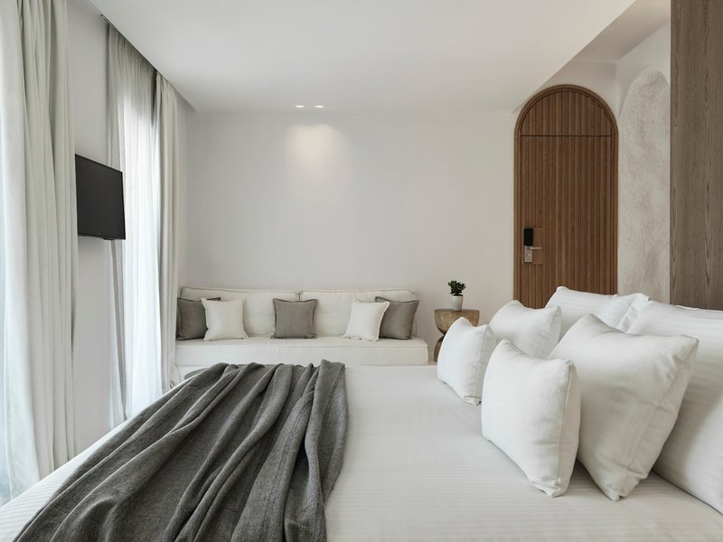 Mykonos Earth Suites 38