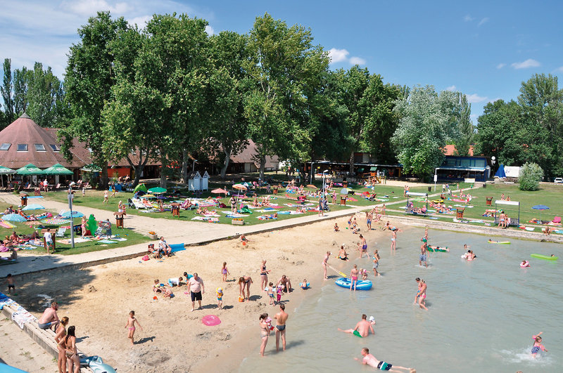 Balatontourist Füred Camping & Bungalows by Happy Camp 9 - Sports and leisure