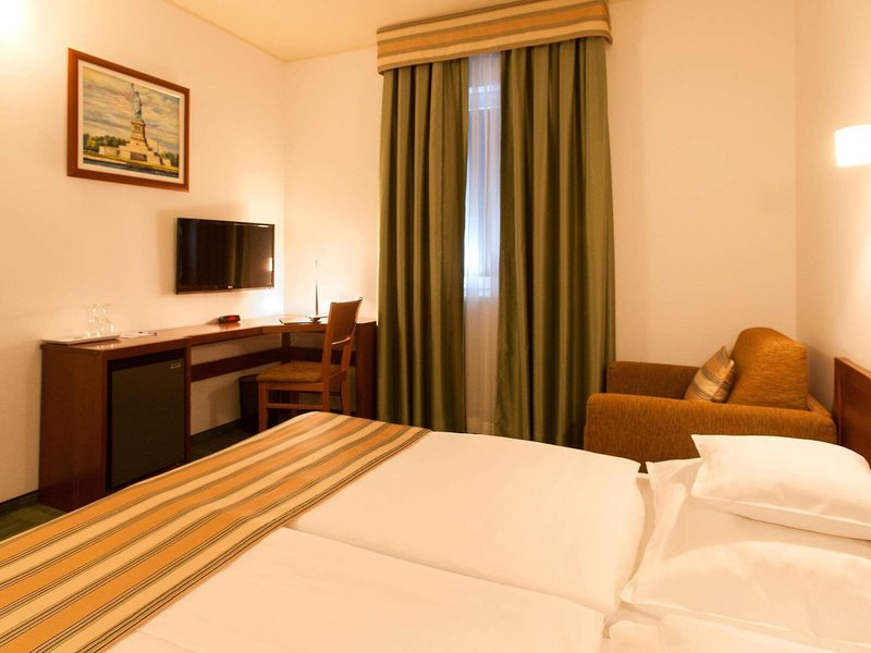 Best Western Hotel Stella 31 - Room Example