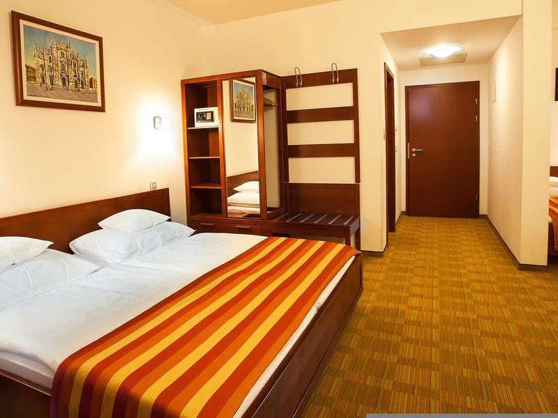 Best Western Hotel Stella 33 - Room Example