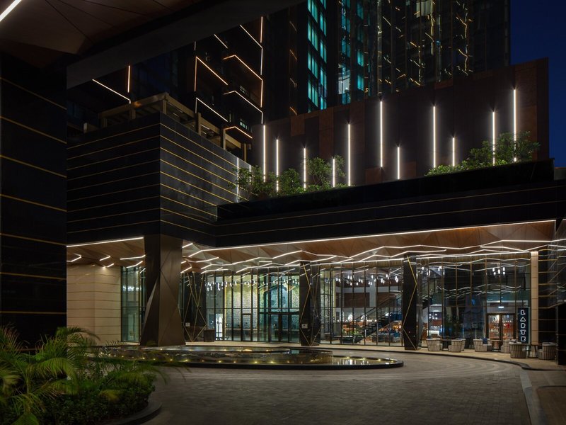 DoubleTree by Hilton Dubai M Square Hotel & Residences 2