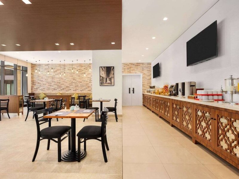 ibis Styles Dubai Gold District 23