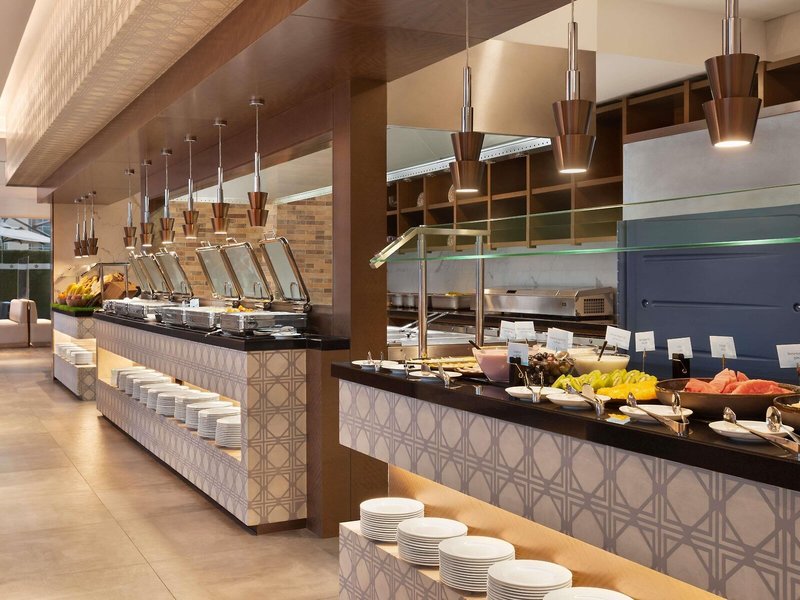 Wyndham Dubai Deira 16
