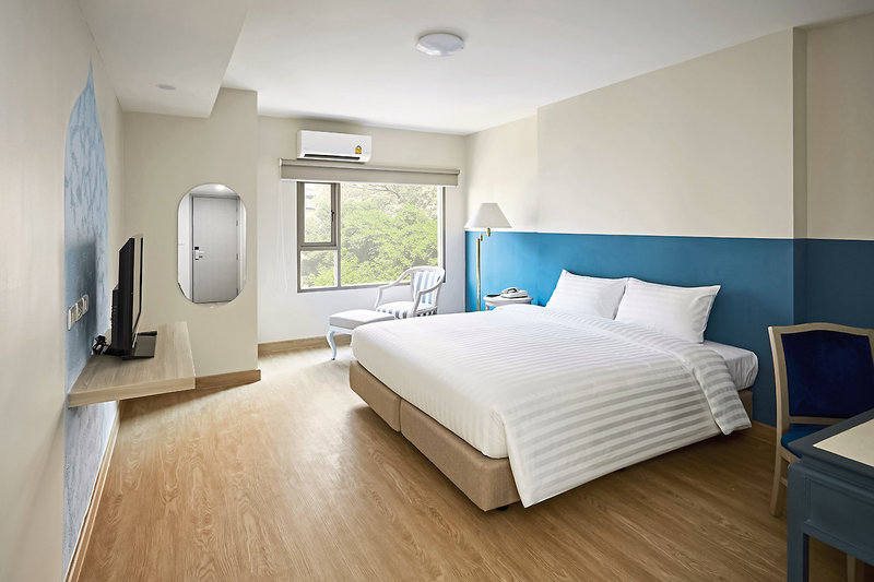 56 Surawong Hotel 2