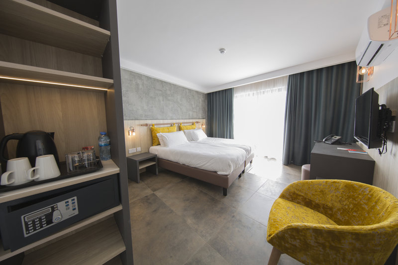 Ivy Hotel 7