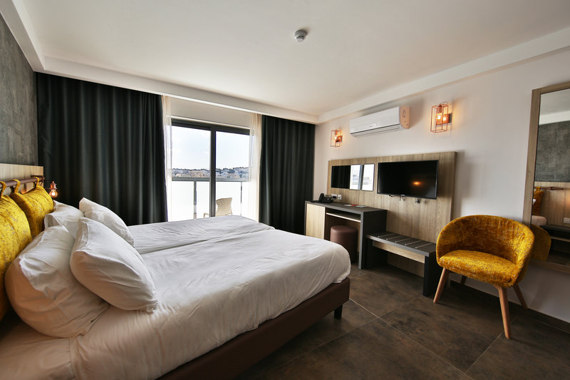 Ivy Hotel 9