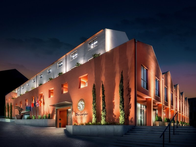 The Lodge Wine & Business Hotel 1