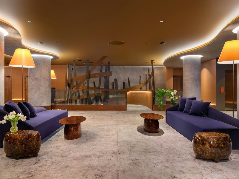 The Lodge Wine & Business Hotel 11