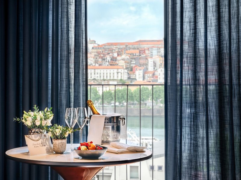 The Lodge Wine & Business Hotel 17