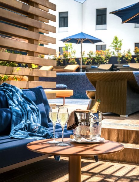 The Lodge Wine & Business Hotel 48