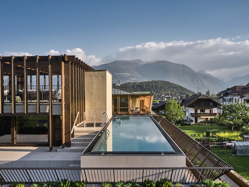Falkensteiner Hotel Kronplatz 21