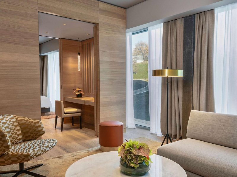 Hyatt Regency Zurich Airport The Circle 19