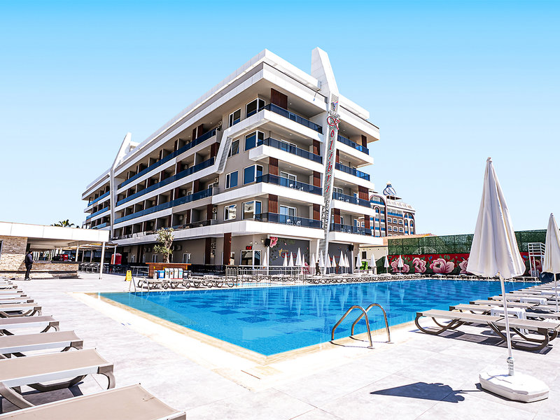 Grand Kolibri Prestige & Spa 1 - Outdoor Pool