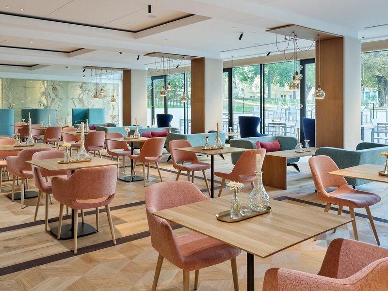Austria Trend Hotel Maximilian 12