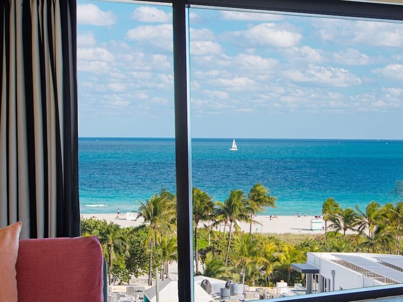 Moxy Miami South Beach 3