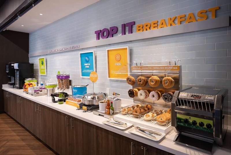 Tru by Hilton Fort Lauderdale Downtown 1