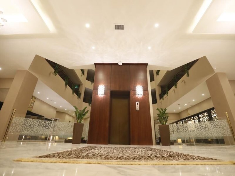 The Signature Hotel 3