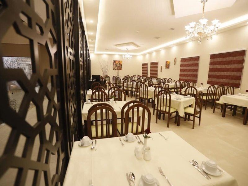 The Signature Hotel 6