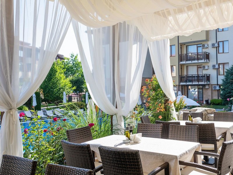 Garden of Eden Hotel & Apartments 27 - Restaurant