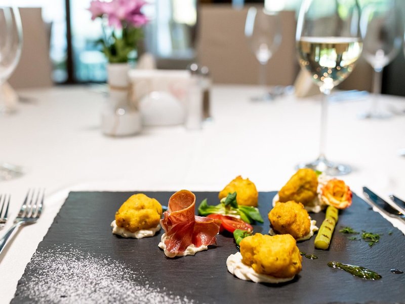 Garden of Eden Hotel & Apartments 31 - Restaurant