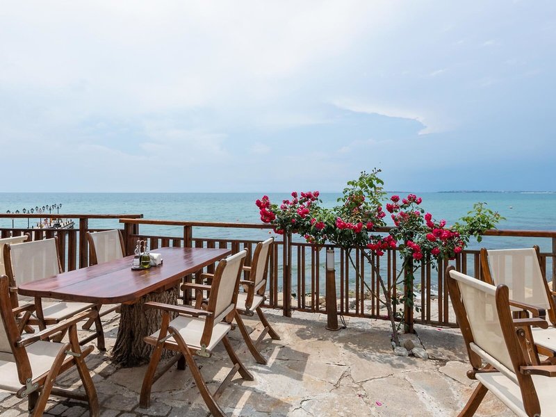 Garden of Eden Hotel & Apartments 42 - Restaurant