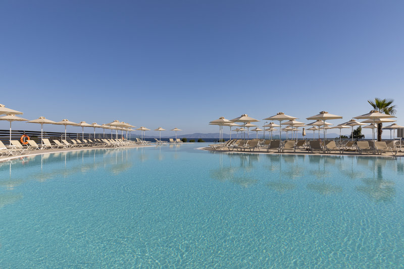 Belair Beach Hotel 4