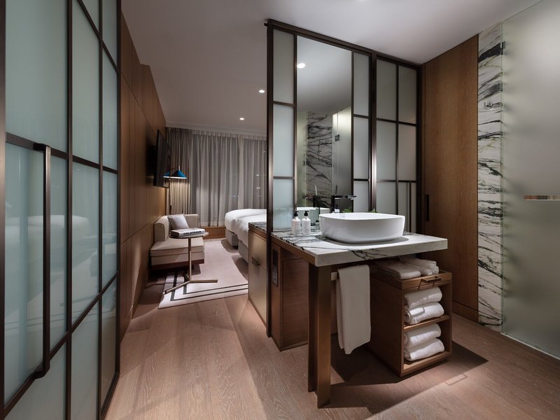 The Hari Hong Kong 32