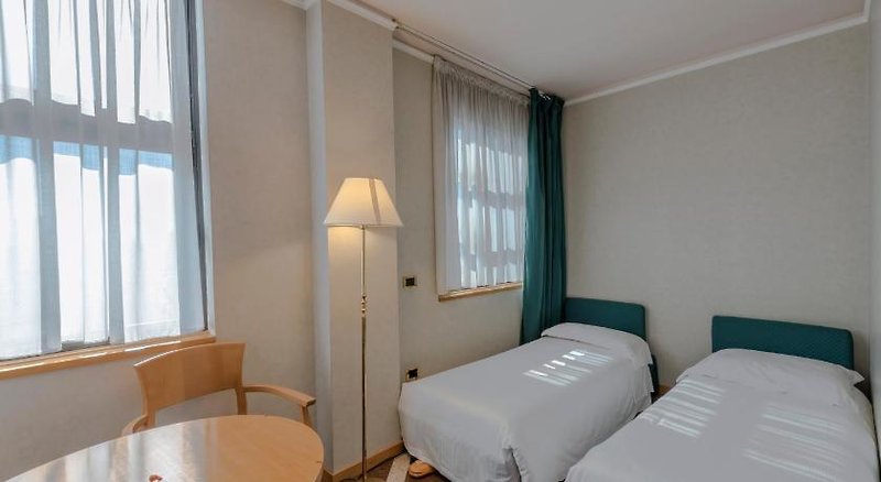 Caesar's Hotel 20