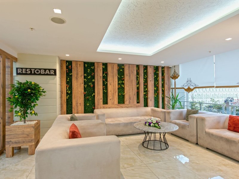 Citrus Park Hotel 7