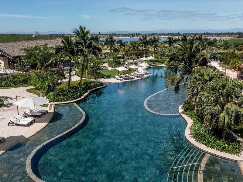 New World Hoiana Hotel 6