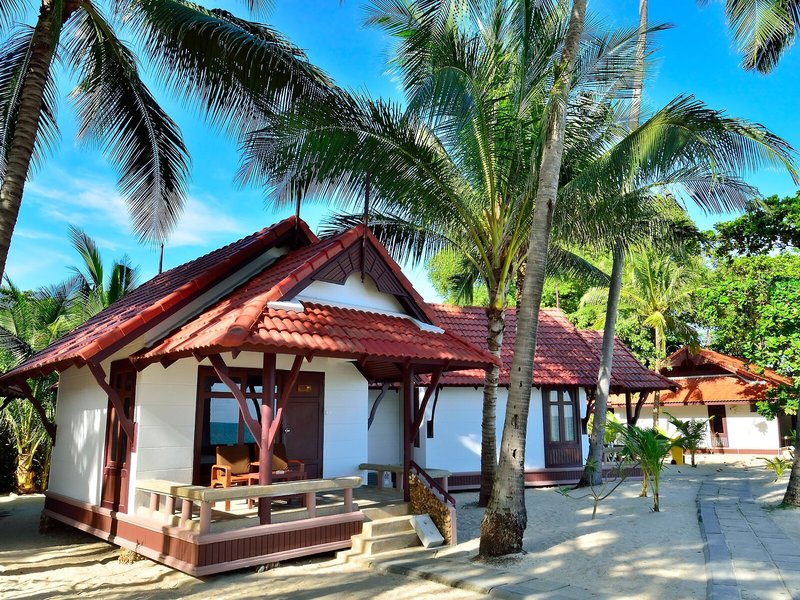 First Bungalow Beach Resort 4