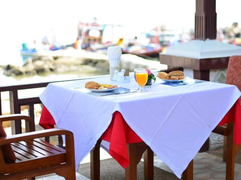 First Bungalow Beach Resort 32