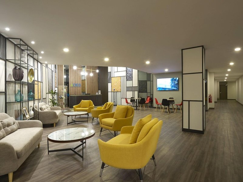 Aces Hotel 4