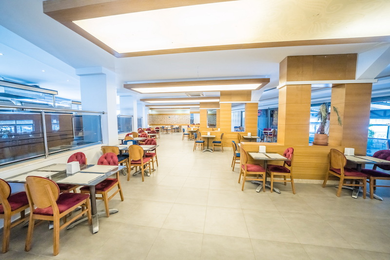 Point Beach Hotel 8