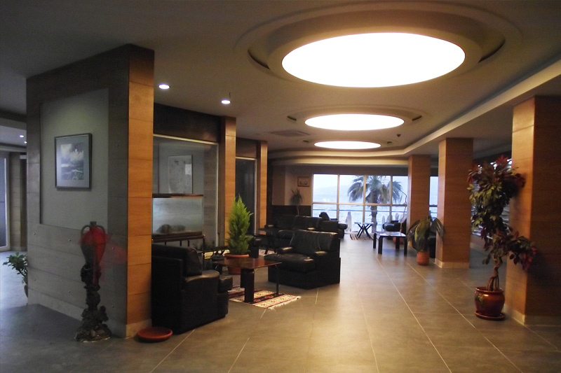 Point Beach Hotel 3