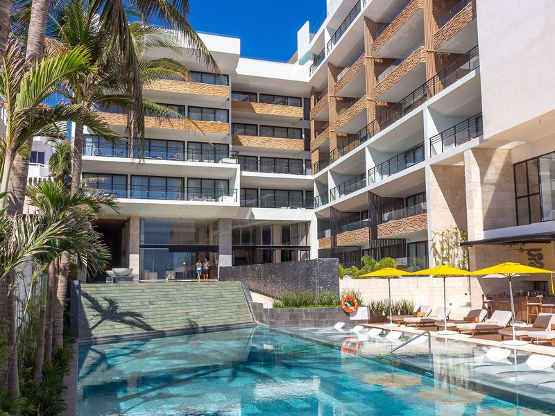 The Fives Oceanfront 4