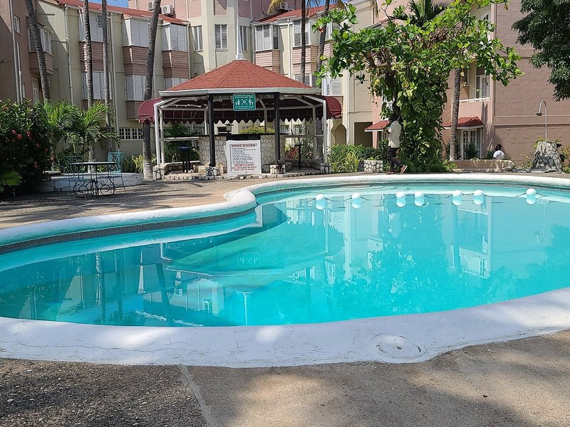Fisherman's Point Resort 12