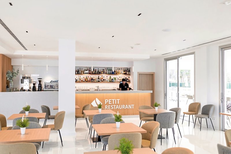 Hotel Petit Sagitario - Erwachsenenhotel 8
