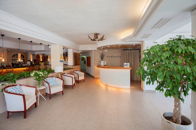 Flacalco Hotel & Apartments 4