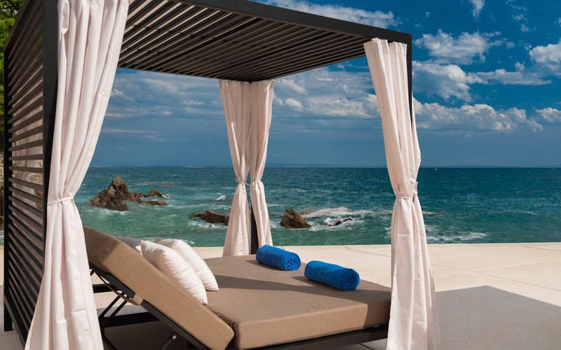 Hilton Rijeka Costabella Beach Resort & Spa 11