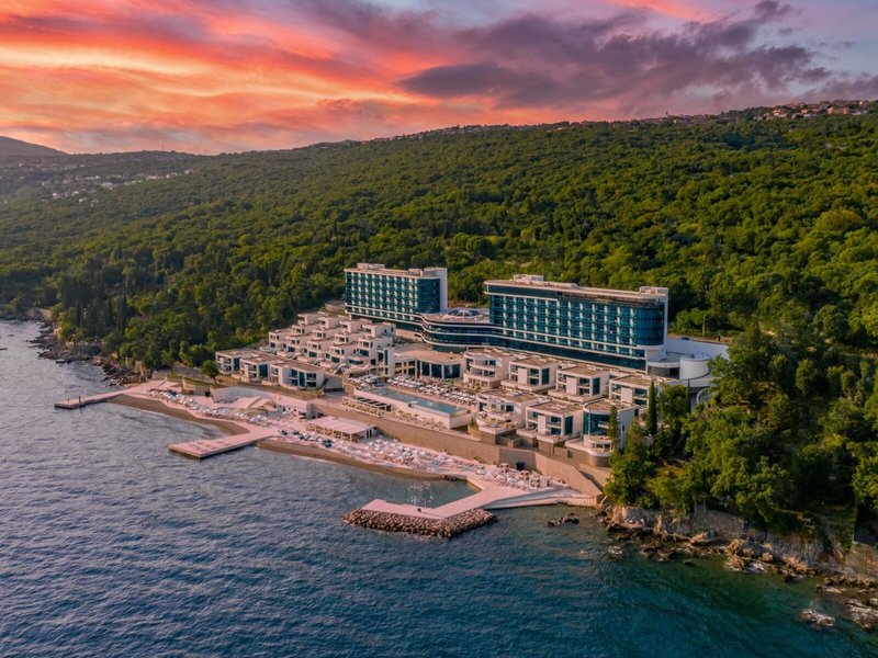 Hilton Rijeka Costabella Beach Resort & Spa 1