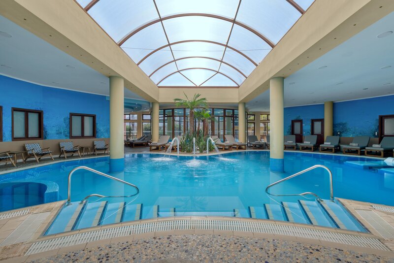 Atrium Palace 18