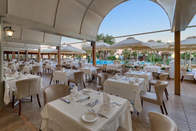 Atrium Palace 22