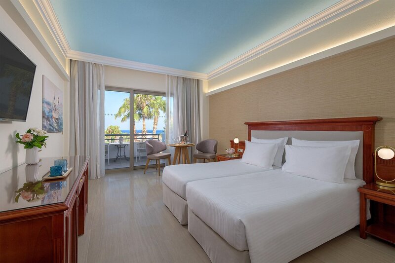 Atrium Palace 29