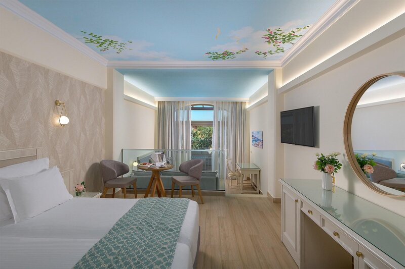 Atrium Palace 31