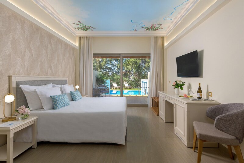 Atrium Palace 34