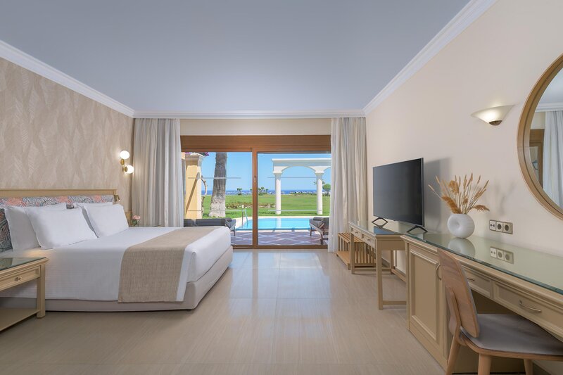 Atrium Palace 45