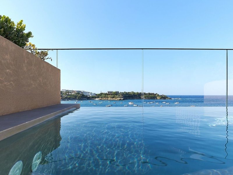 Castello Infinity Suites 6